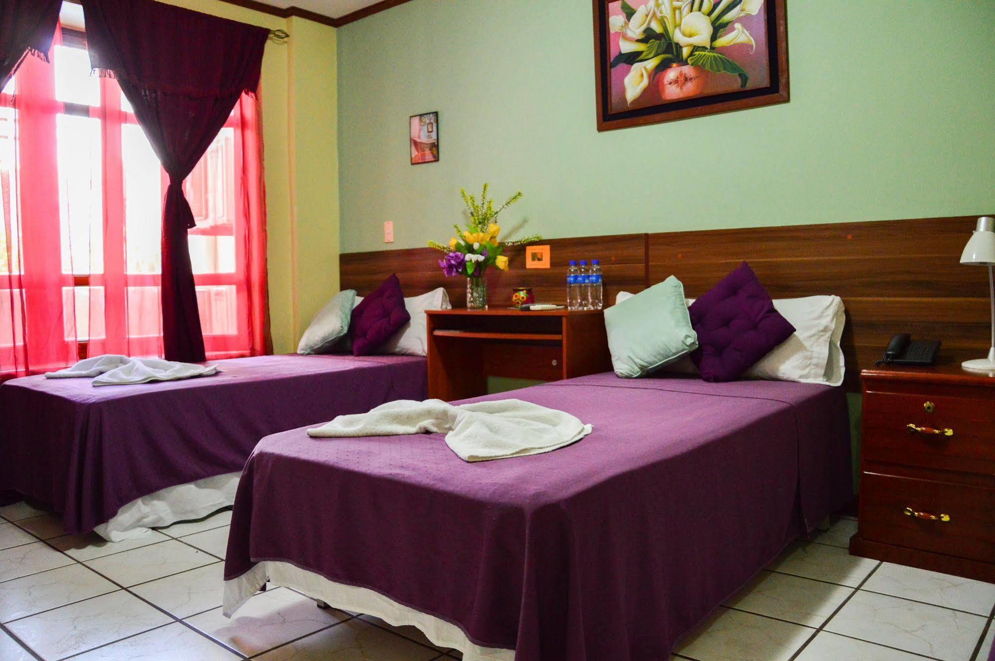 Hotel Fotherhouse San Salvador Exterior foto