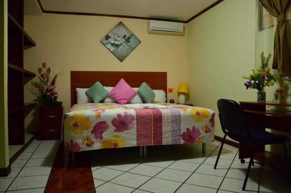 Hotel Fotherhouse San Salvador Exterior foto