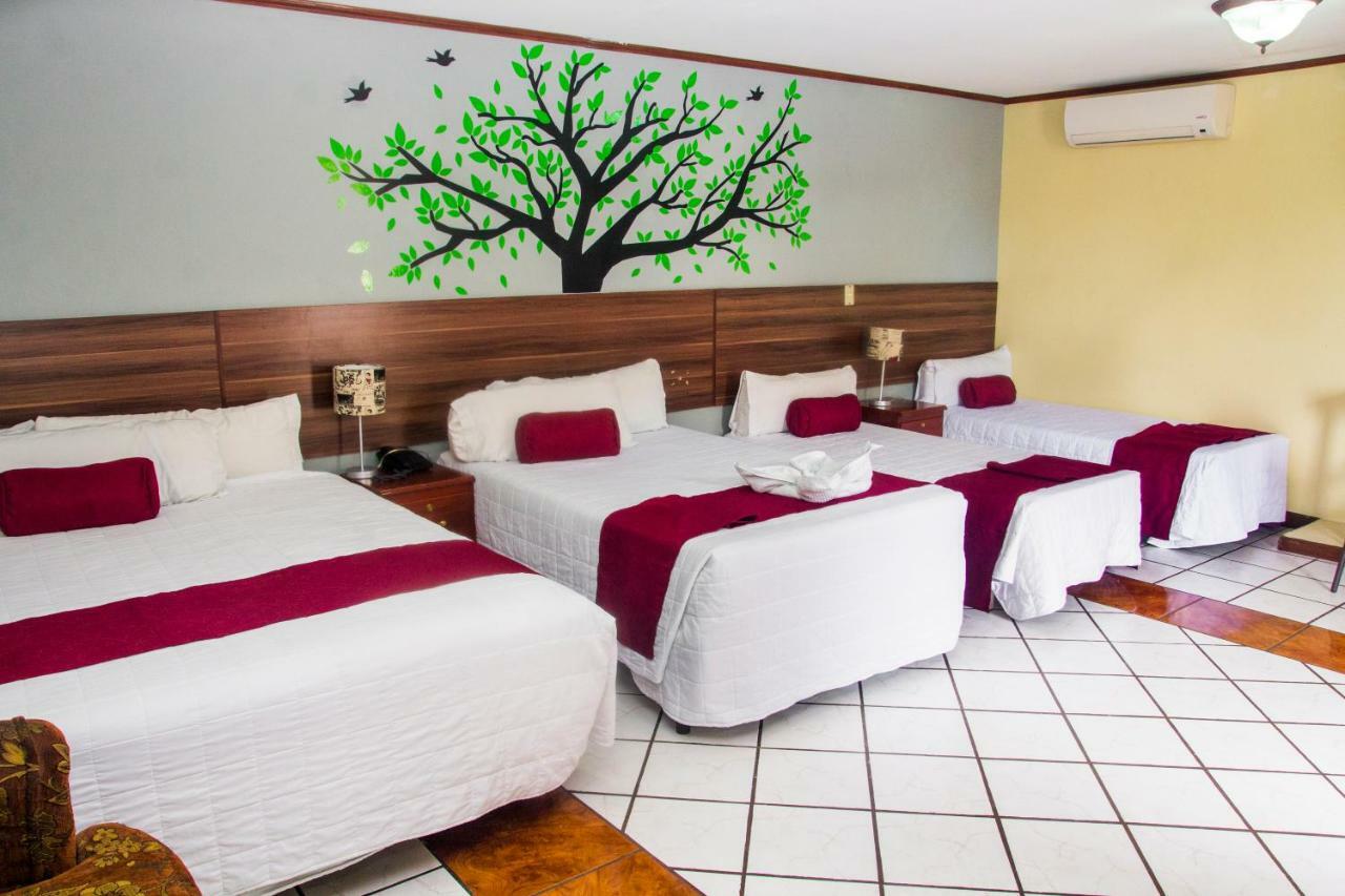 Hotel Fotherhouse San Salvador Exterior foto